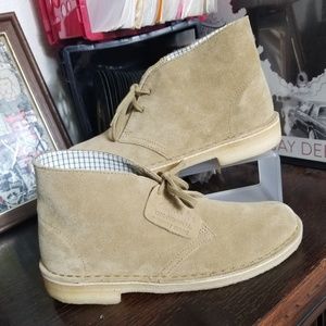 clarks desert boot oak nubuck